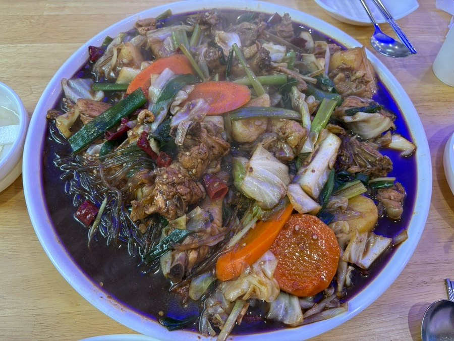 안동영가찜닭 대표 상차림