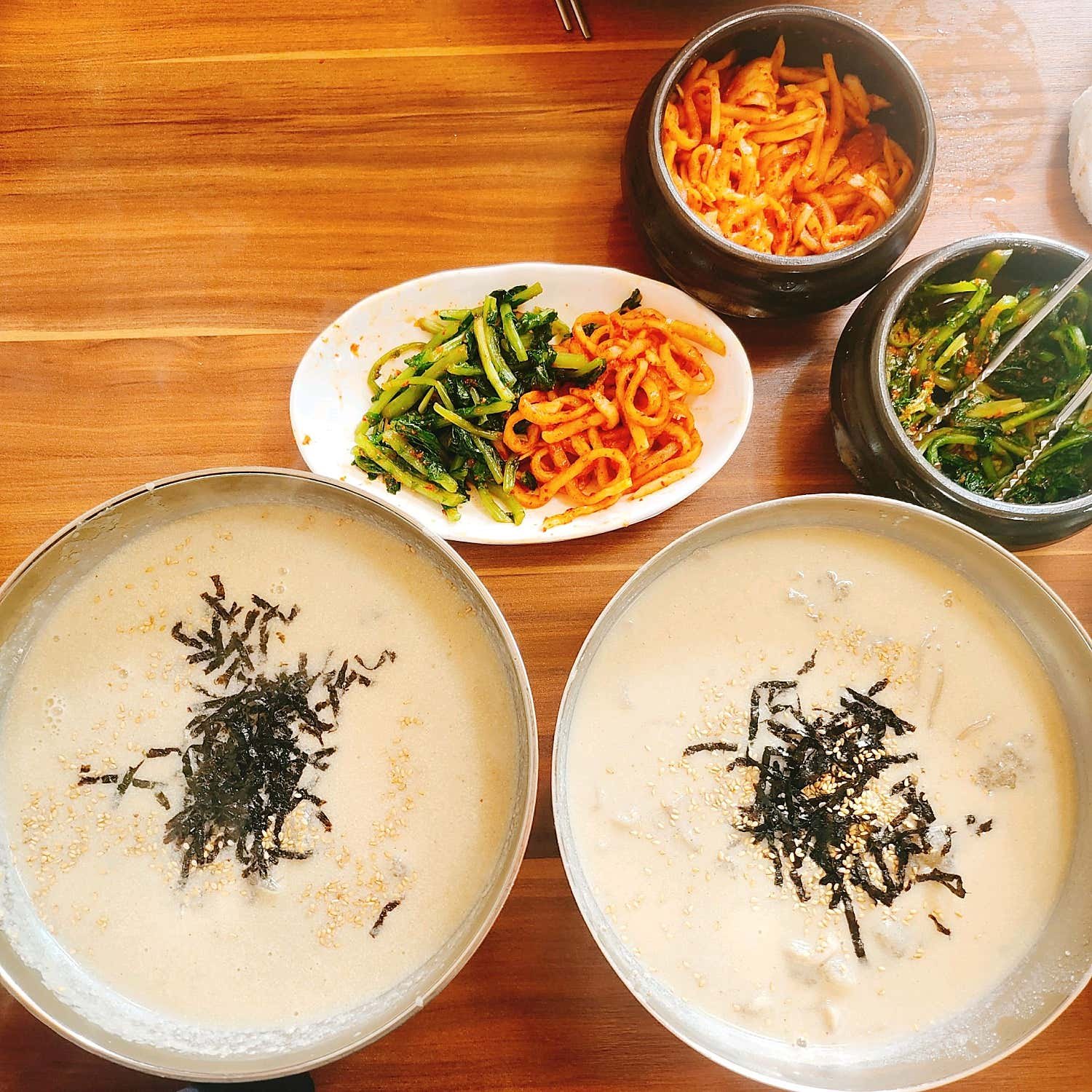 춘천옹심이 공간