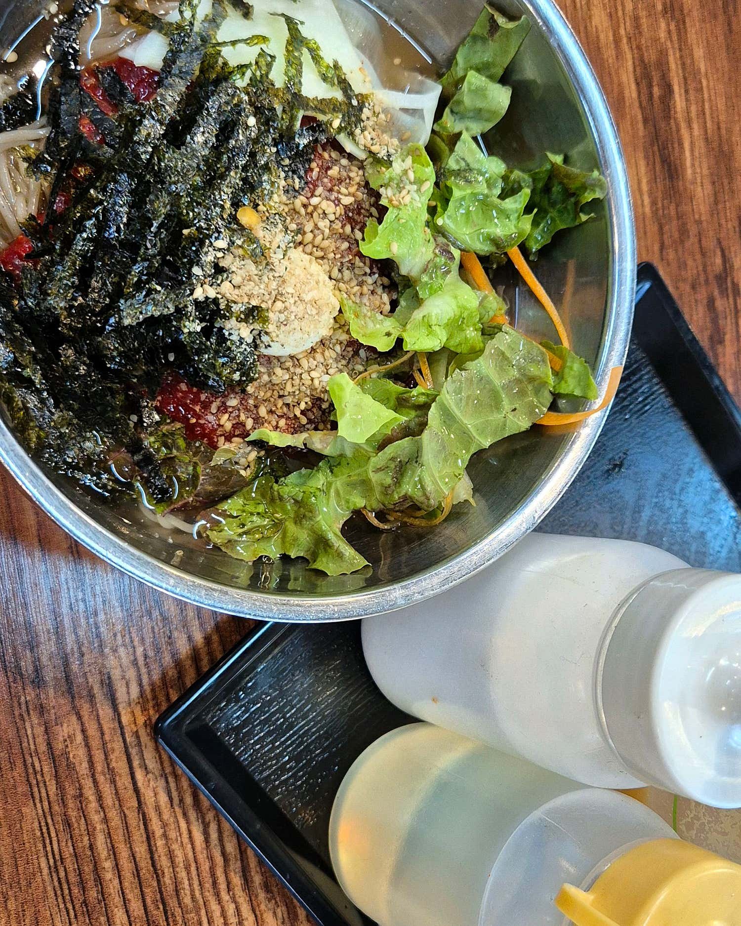 가평 솥뚜껑만난닭 본점 막국수