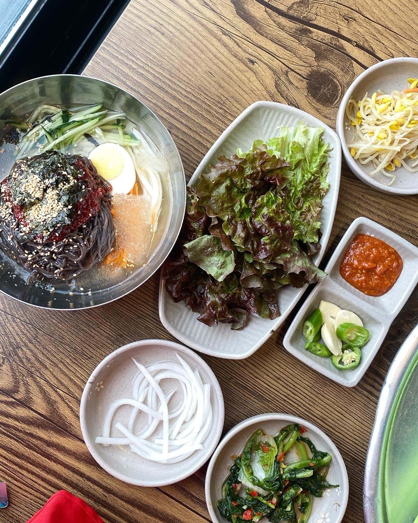 자연닭갈비 대표 상차림