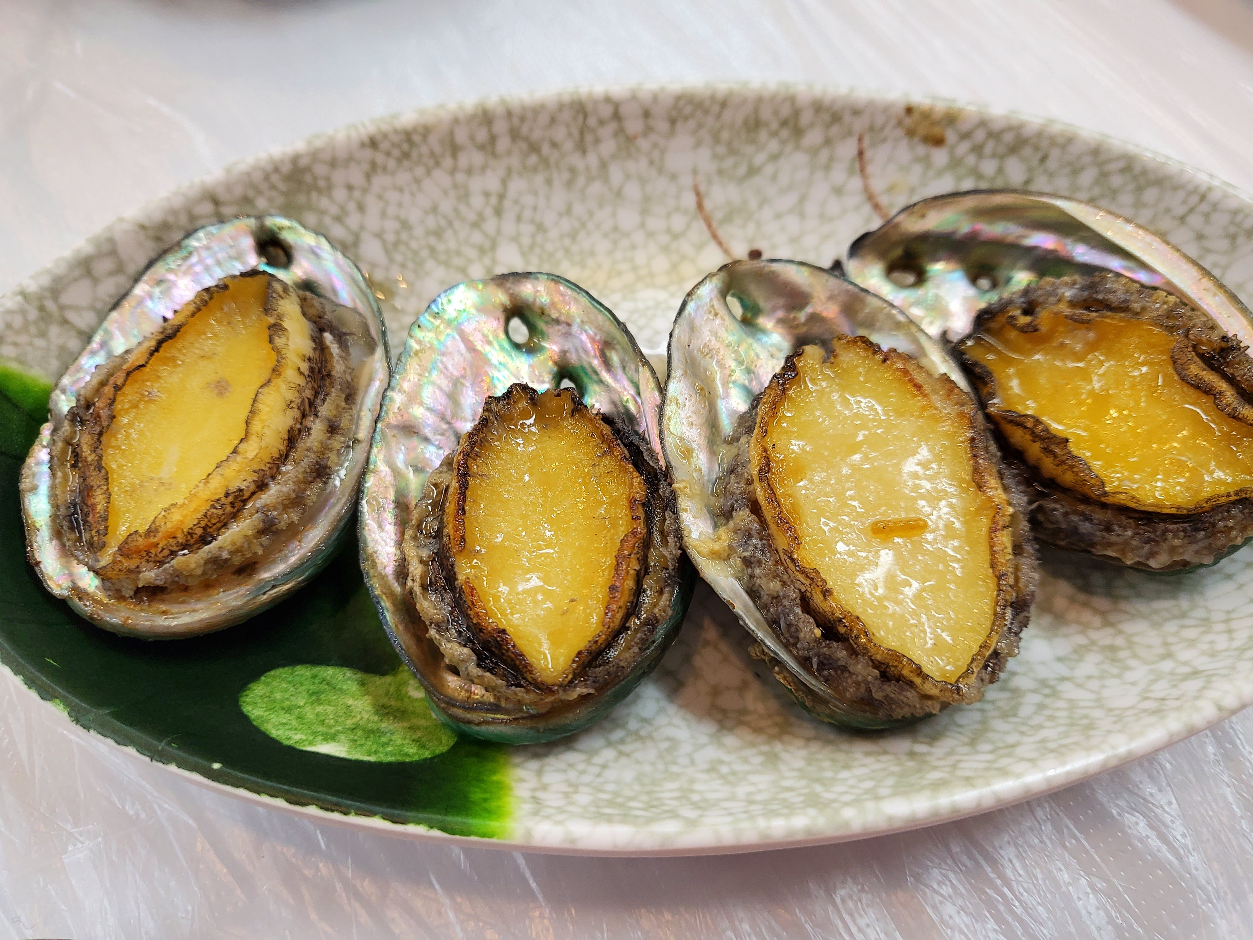 동해수산회센타 전복구이