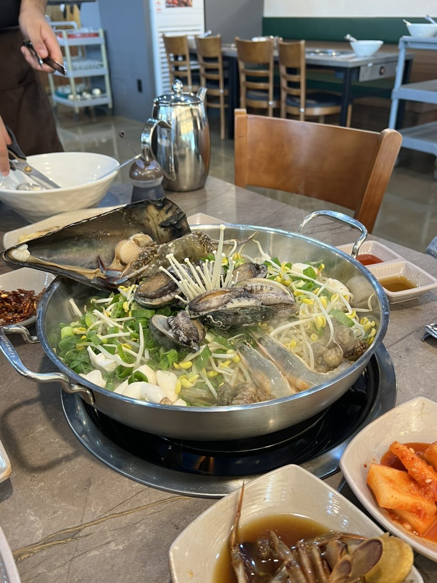 제주 연북로해물탕 본점 전복뚝배기