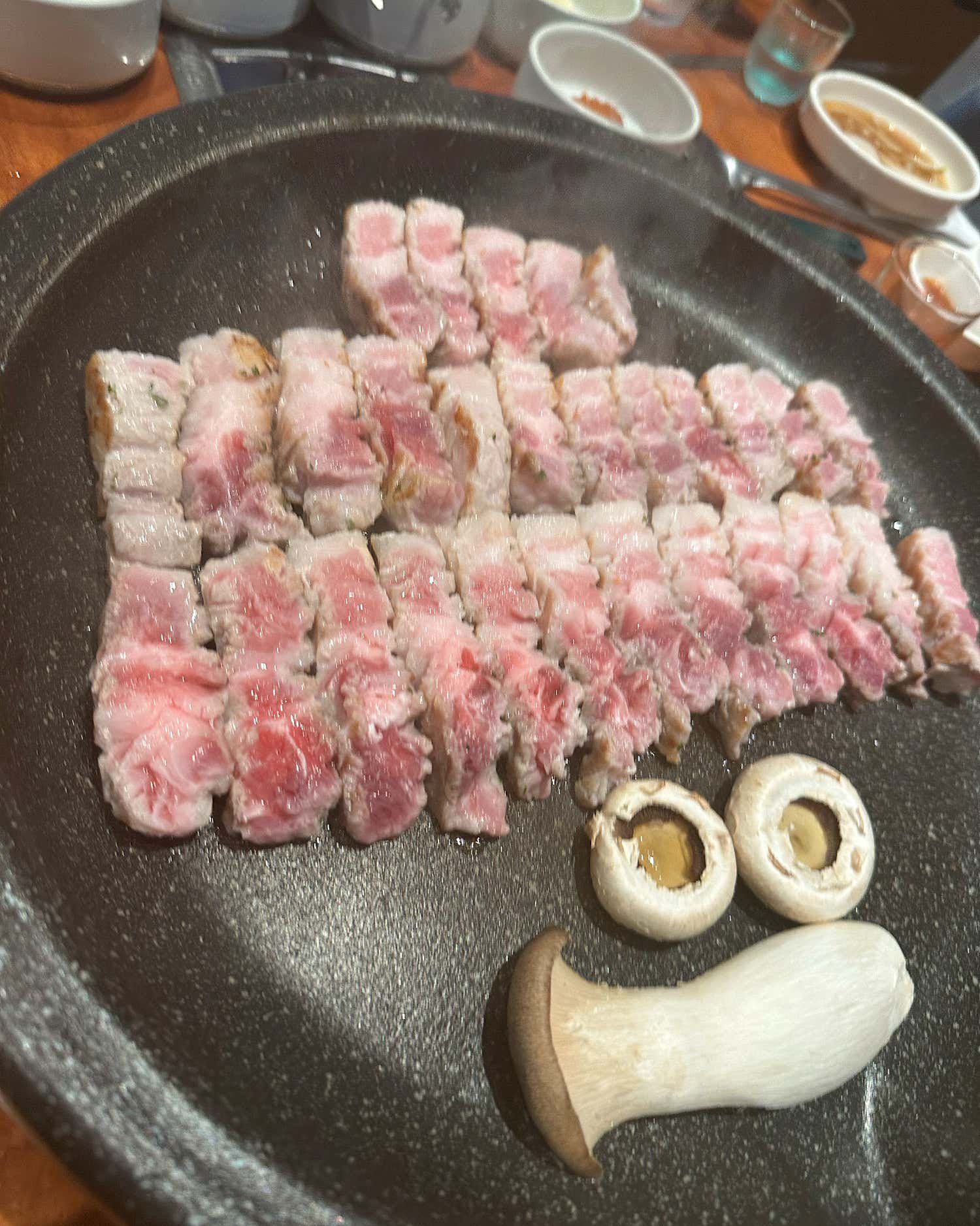 꽃돼지식당 포항영일대점 대표 상차림