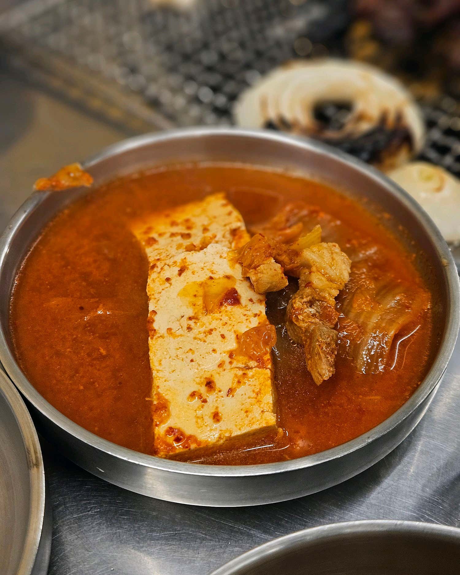 도네김치찌개 참숯생삼겹살 대표 메뉴